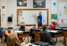 Chromebook Regret: Tech Backlash at Faculties Extends Past Telephones Chromebook Remorse: Tech Backlash at Schools Extends Beyond Phones