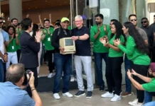 The Tim Prepare dinner period: How Apple turned a $4 trillion empire by a number of hits and some misses The Tim Cook era: How Apple became a $4 trillion empire through several hits and a few misses